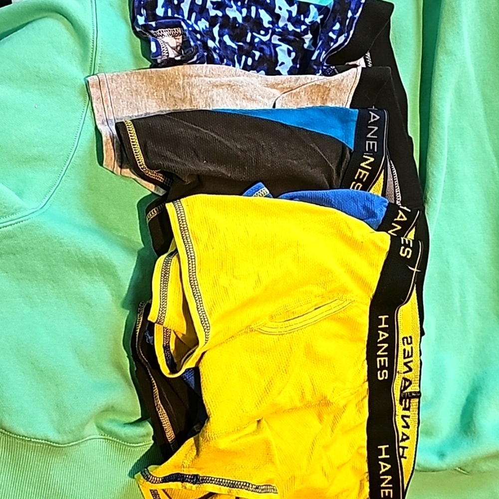 Boys M/L Hanes underwear